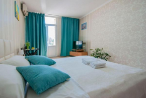  Home-Hotel Apartments on Maidan Nezalezhnosti Square  Киев